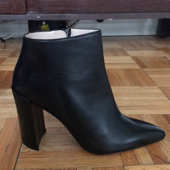 Stuart Weitzman Shoes Size 7 - Picture 2 of 7